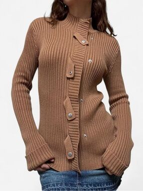 Moda international y2k zip up ribbed sweater with clasps